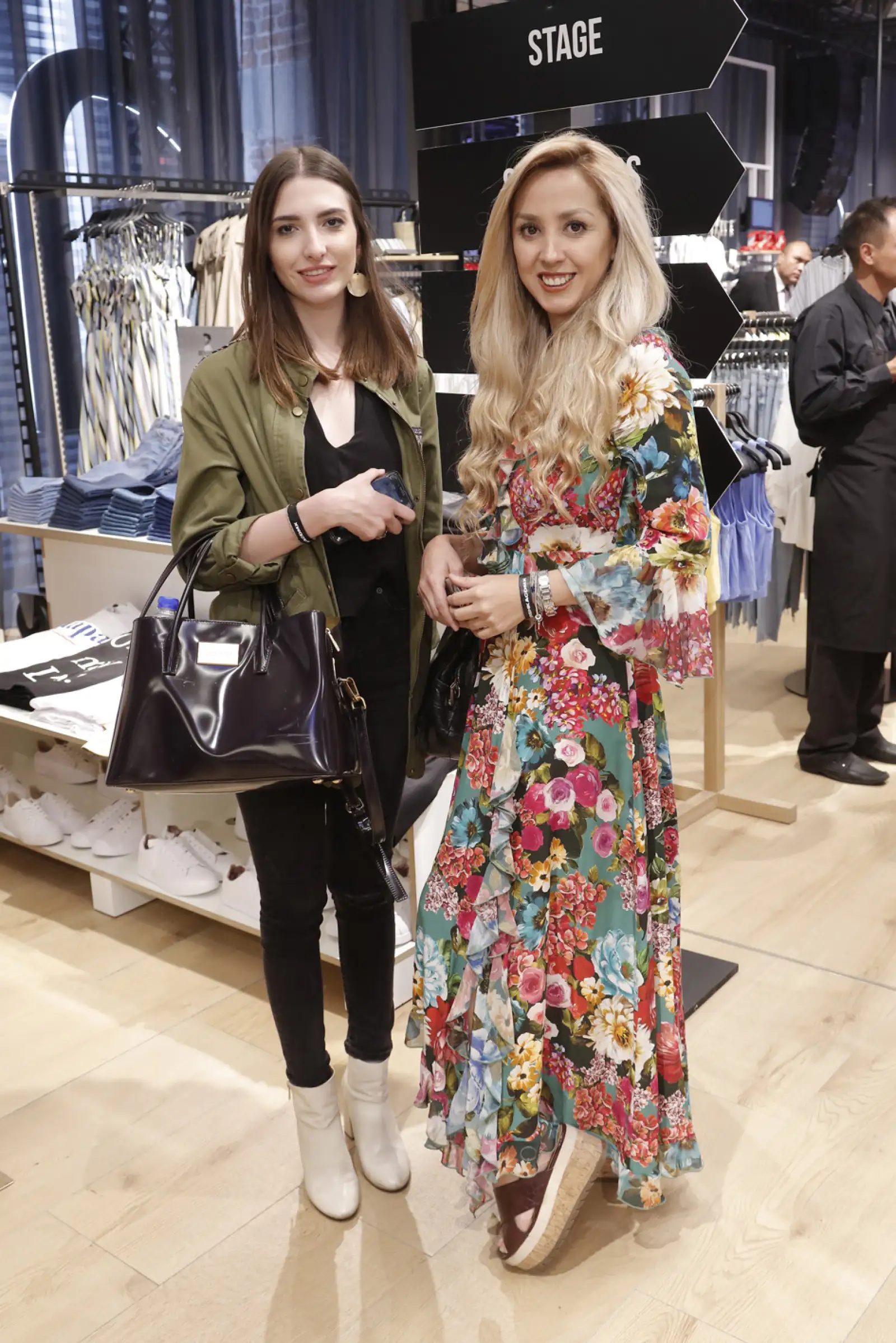 Reapertura Bershka