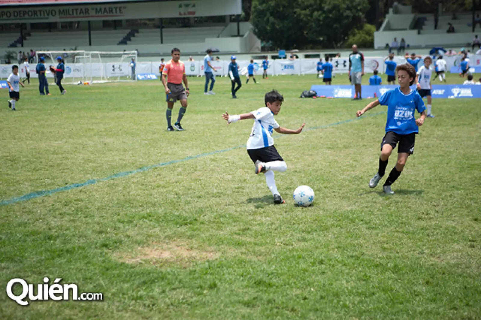 Copa Iluminemos de azul por el autismo