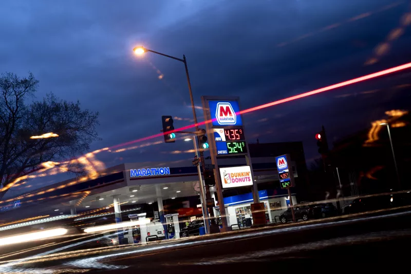 El precio de la gasolina toca récord en Estados Unidos