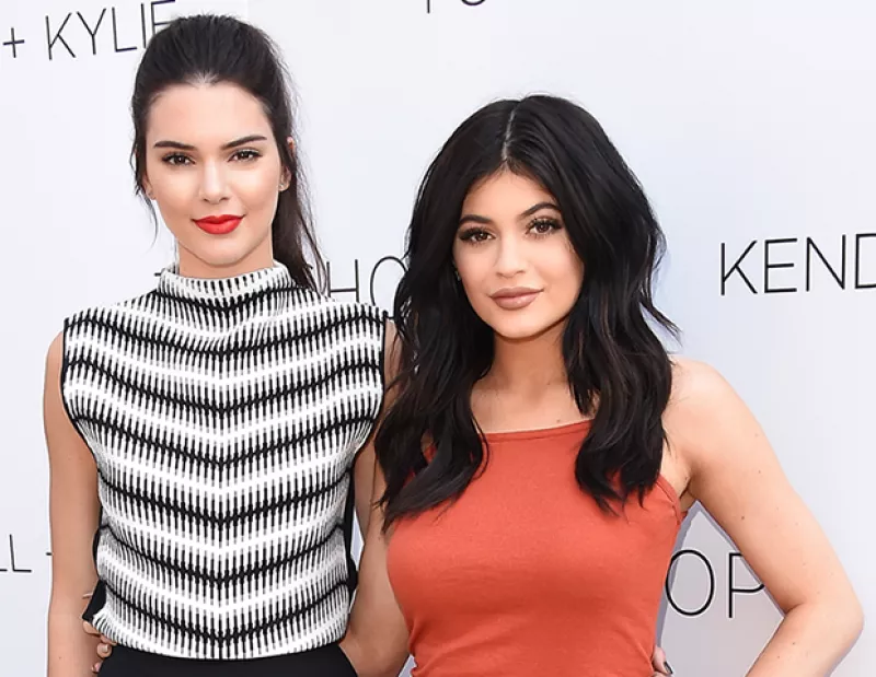 La niñez de las hermanas Jenner estuvo llena de bromas y mucha diversión, la prueba está en estos videos de su infancia que no te puedes perder.