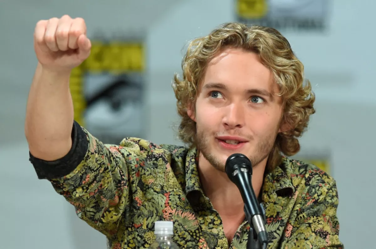 The CW's "Reign" Exclusive Premiere Screening & Panel - Comic-Con International 2014