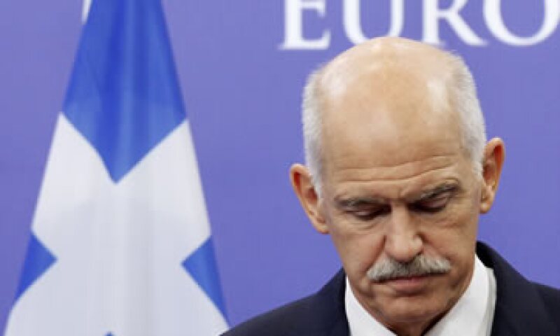 El primer ministro George Papandreou dijo que Europa tenía que ayudar a Grecia a detener la crisis que ahora amenaza a toda la zona del euro. (Foto: Reuters)