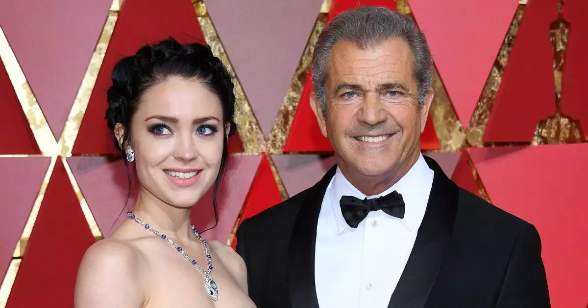Mel Gibson y Rosalind Ross