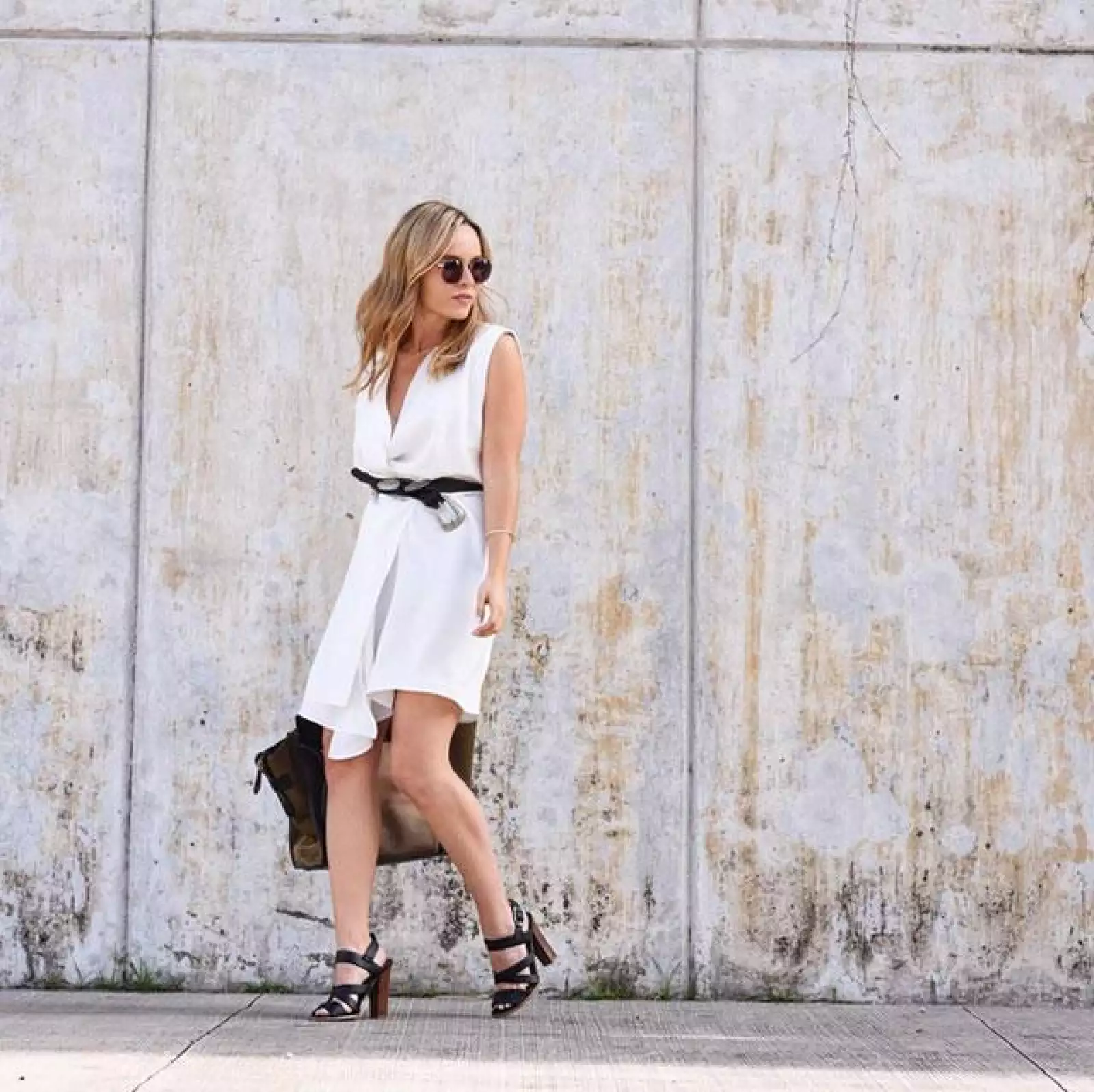 Cassandra De la Vega no podría faltar en nuestra lista, siempre se ve impecable.