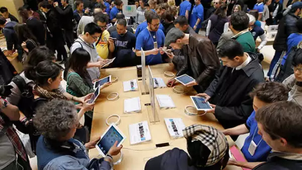 La tienda de Apple en París es una de las más representativas de la tecnológica en Europa.