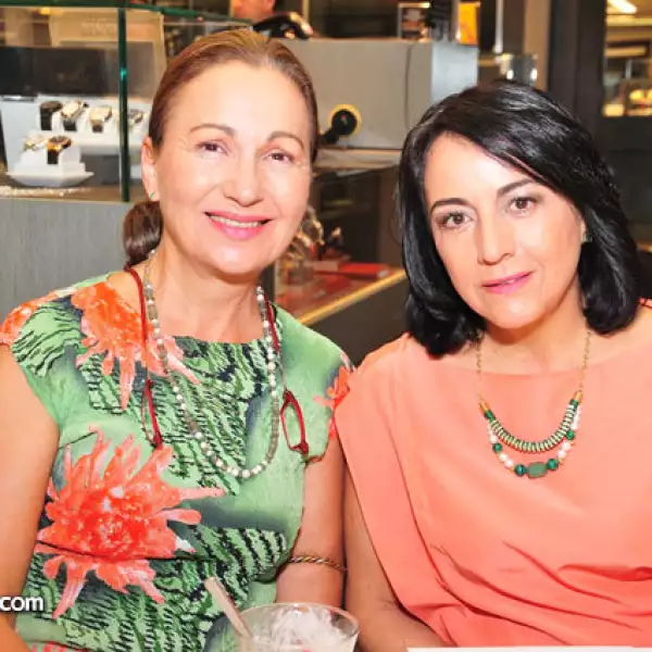 Luz Aida Gil y Margarita Gómez