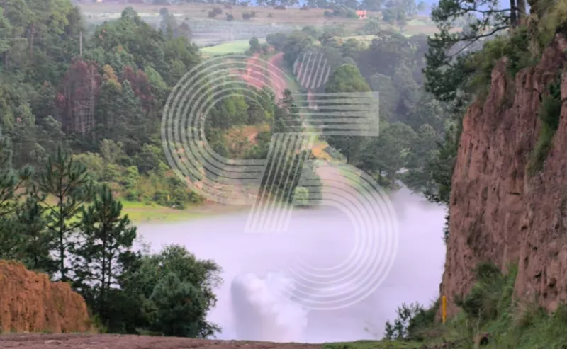 Fuga de gas en ducto de Pemex desata alarma en Tlaxcala y obliga a desalojar a 3,000 personas