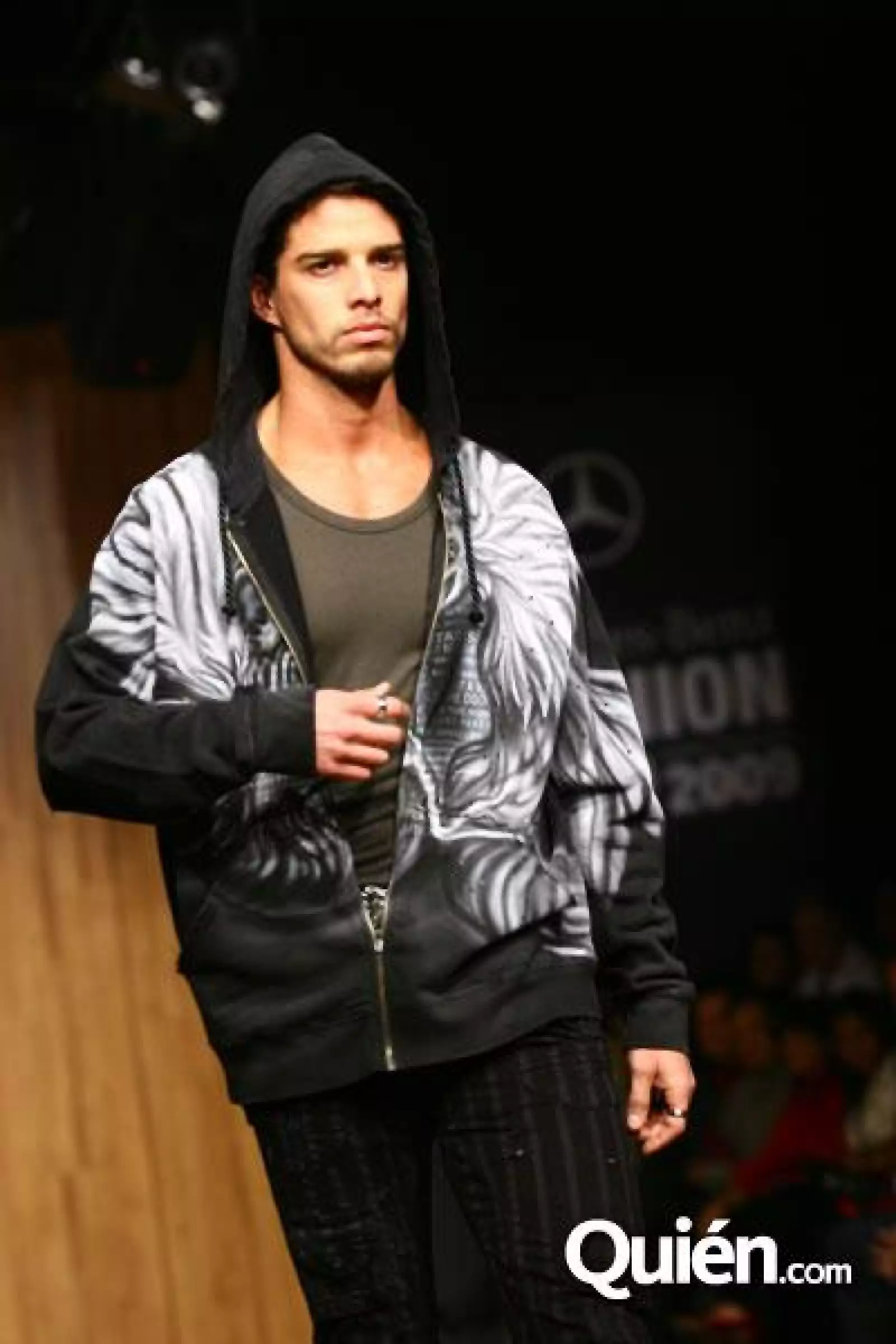 MF Pasarela Héctor Terrones