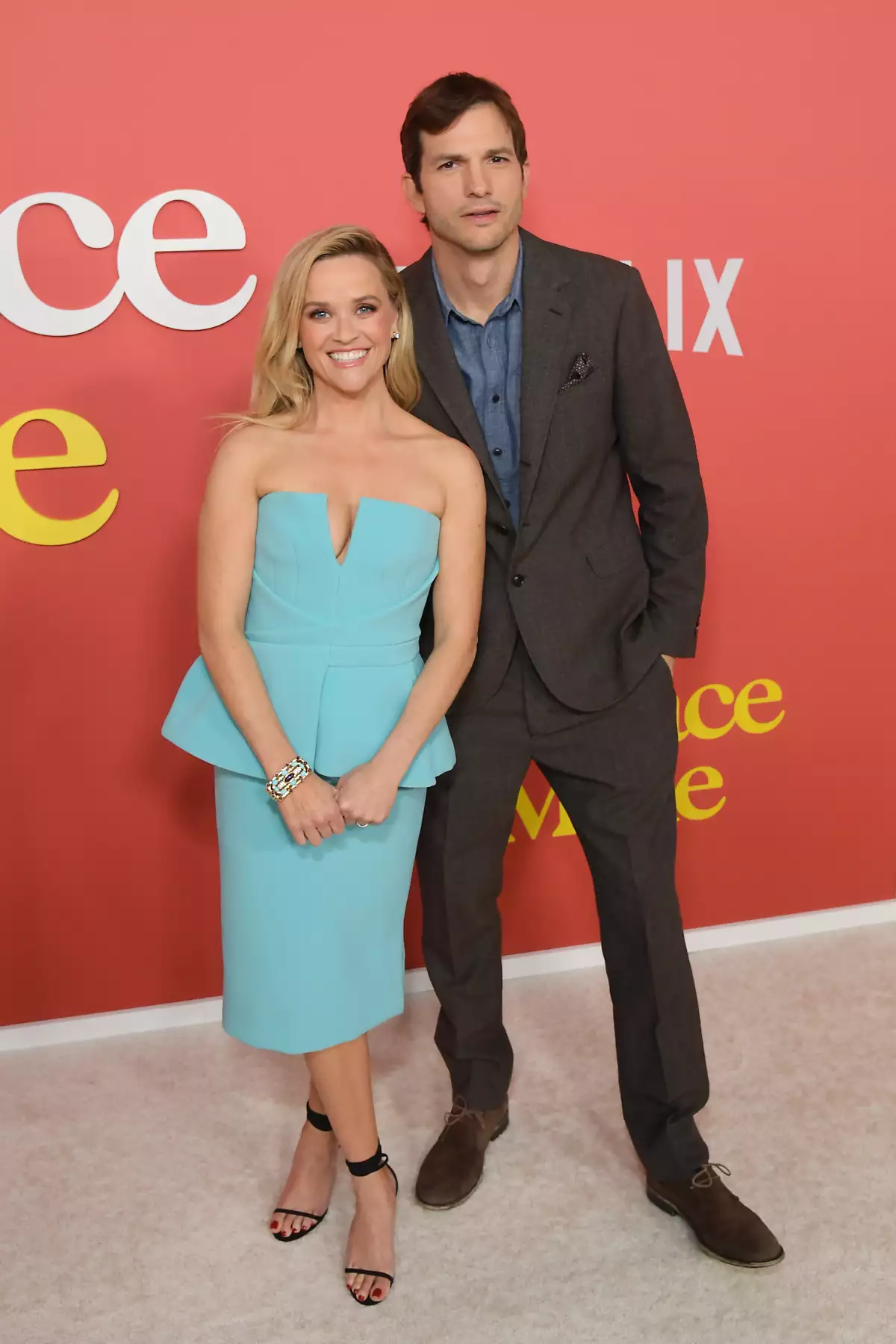 La explicación a las incómodas fotos de Reese Whiterspoon y Ashton Kutcher.