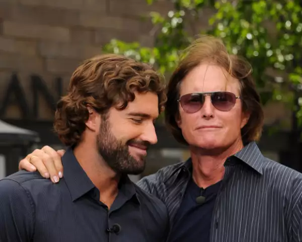 Tanto Brandon como Brody apoyan la decisión de su padre.