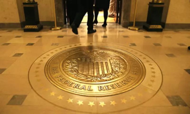 Uno de los pasillos de la Reserva Federal de Estados Unidos, que analiza subir sus tasas en los próximos meses. (Foto: Getty Images/Archivo )