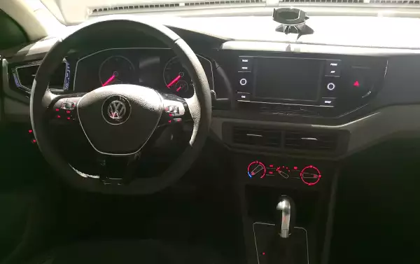 VW Virtus interior.jpg