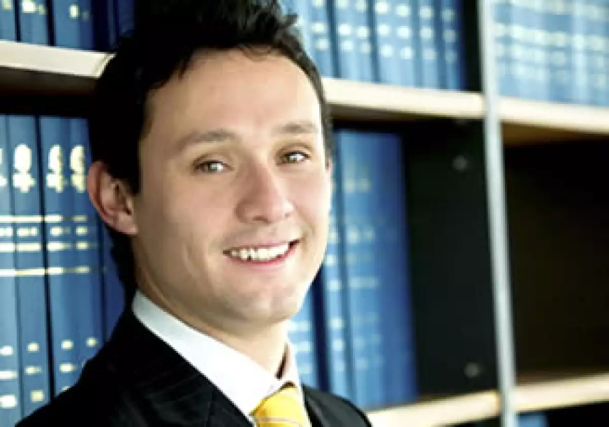 Los cursos de especialización te aportarán esa ampliación de espectro que un abogado normal deberá aprender en la marcha. (Foto: Photos to go)