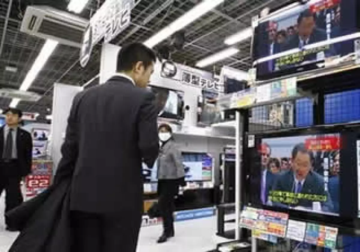 Políticos y personas en Japón se mantuvieron atentos a la presentación de Toyoda en EU. (Foto: Reuters)