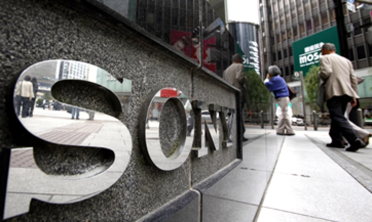 La baja en las acciones de Sony se debe a que el jueves, la empresa registró ganancias por 498 mdd, menores a las esperadas. (Foto: AP)