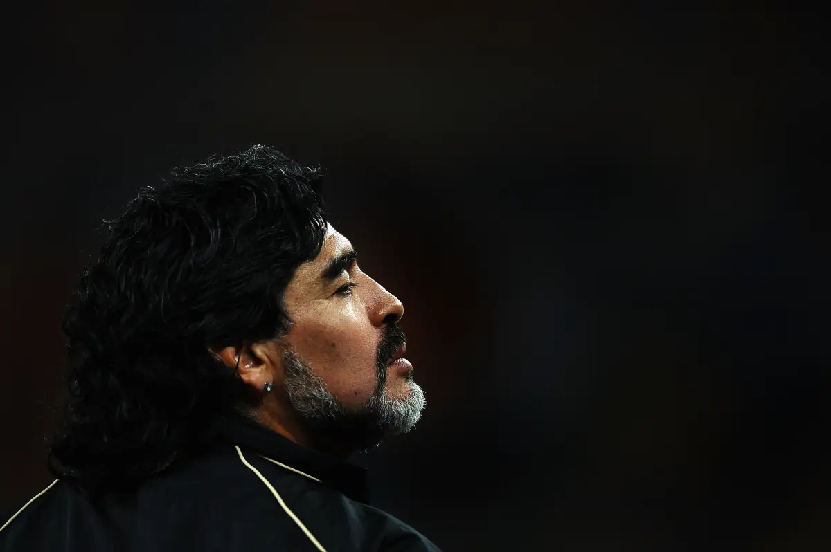 “Comía poco y no se levantaba de la cama”: custodio de Maradona revela en juicio sus últimos días