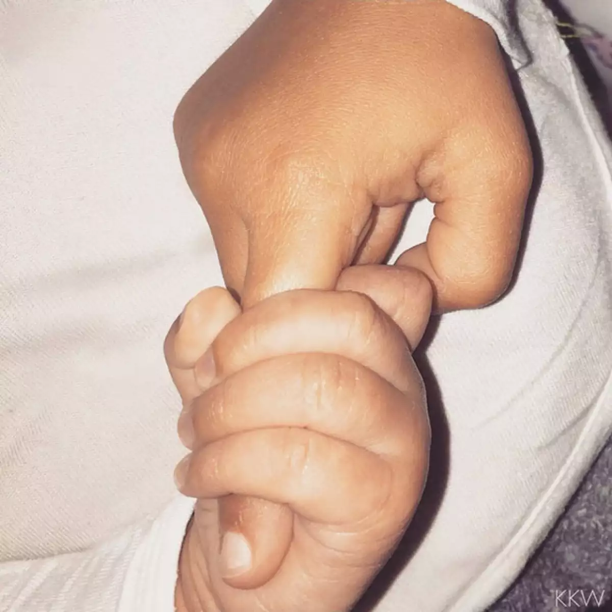 Esta es la primera foto oficial de Saint West.