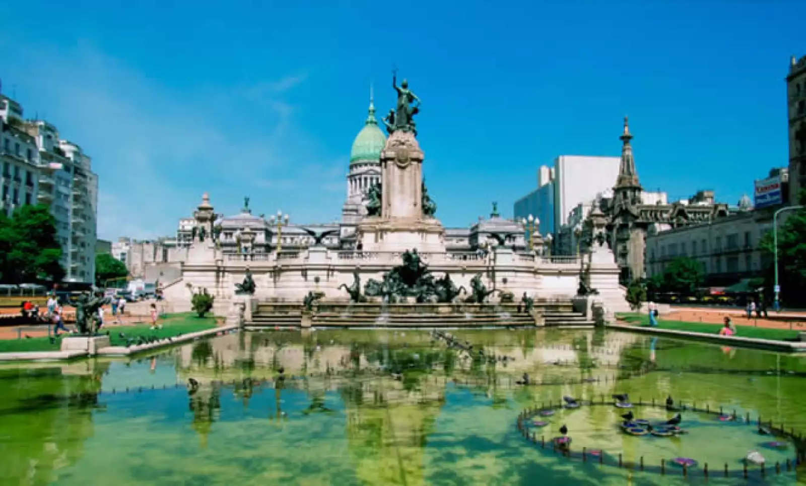 En el octavo puesto, esta ciudad tiene un PIB total de 362 mil millones de dólares, un iPod Nano de 8 GB cuesta 353 dólares y la tasa de desempleo está en 9.6%.