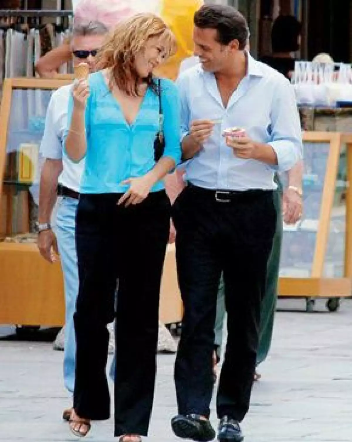 La pareja tiene dos hijos, Miguelito y Daniel.