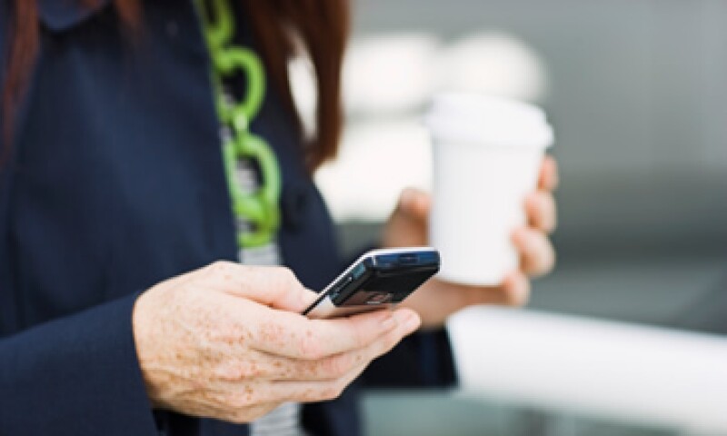 Se estima que existen poco más de 95 millones de líneas de celulares en México, según reportó The Competitive Intelligence Unit. (Foto: ThinkStock)