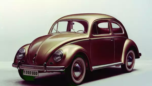 En 1987 el 'Vocho' baj� de precio y fue decretado como el auto popular de M�xico