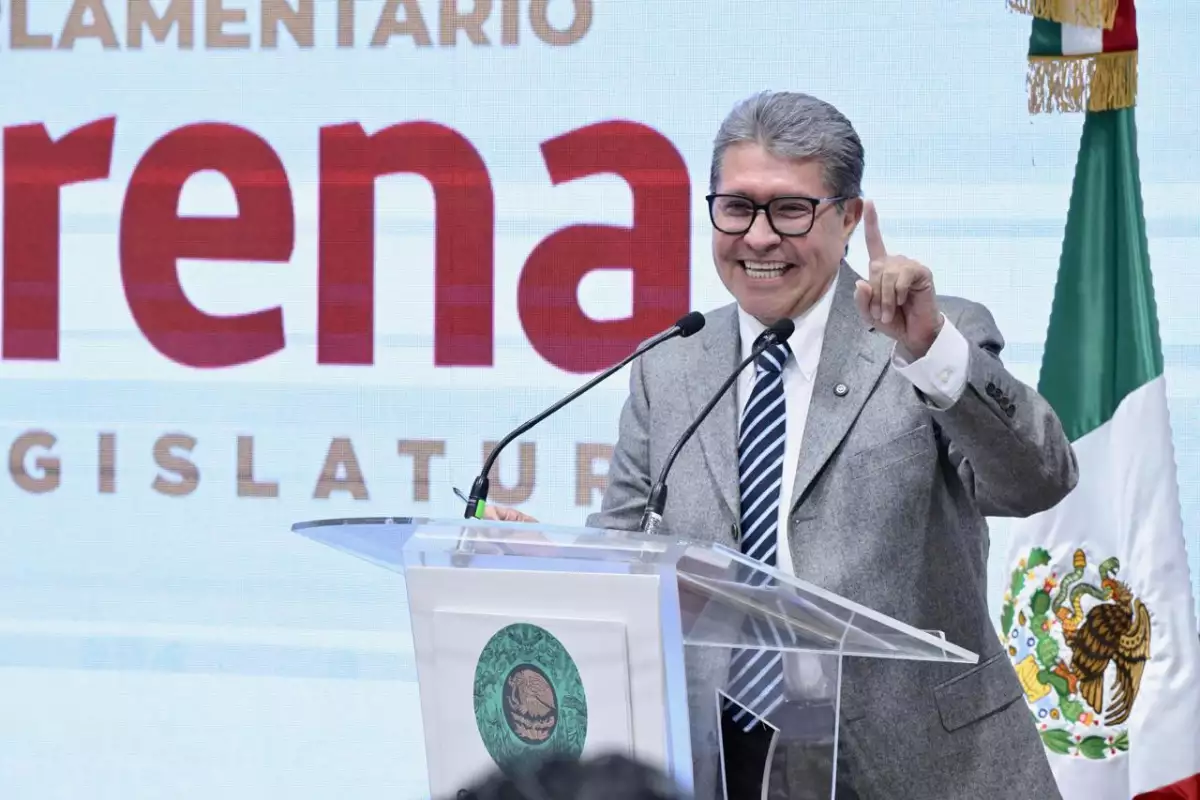 El coordinador de los diputados de Morena, Ricardo Monreal, a su regreso de España detalla el caso de posible desafuero de Alejandro Moreno, senador y líder del PRI. Julio 31, 2025