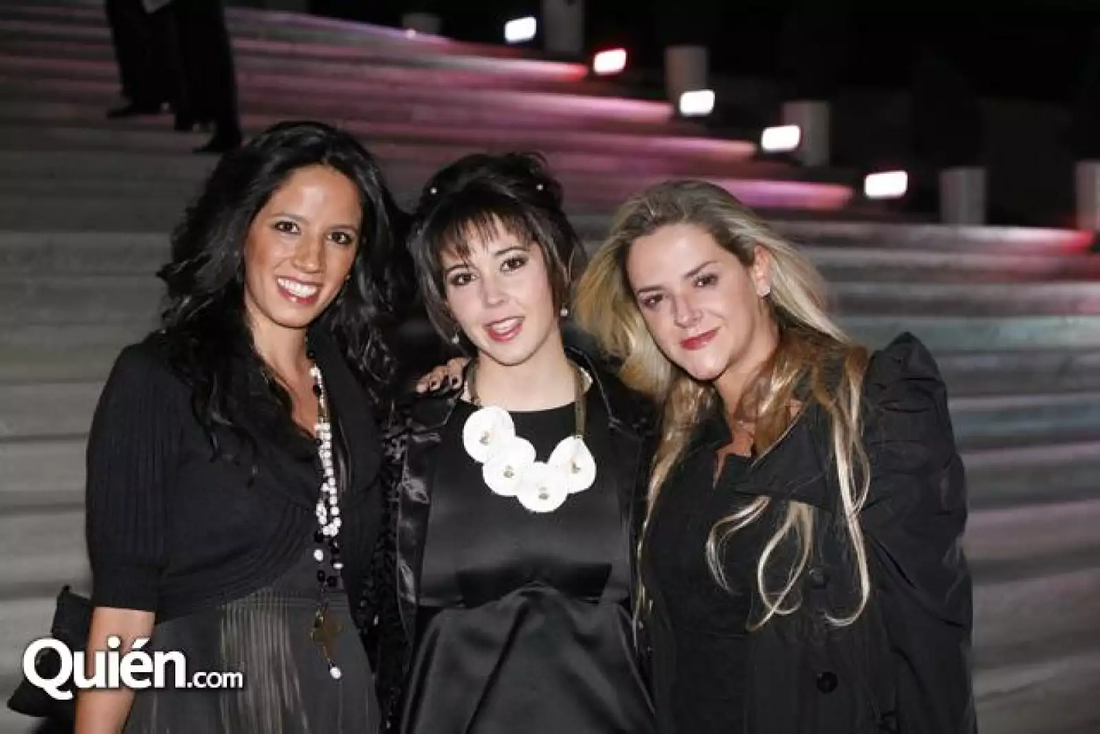 Sofía Merino,Giovana Acha,Beatriz Samano