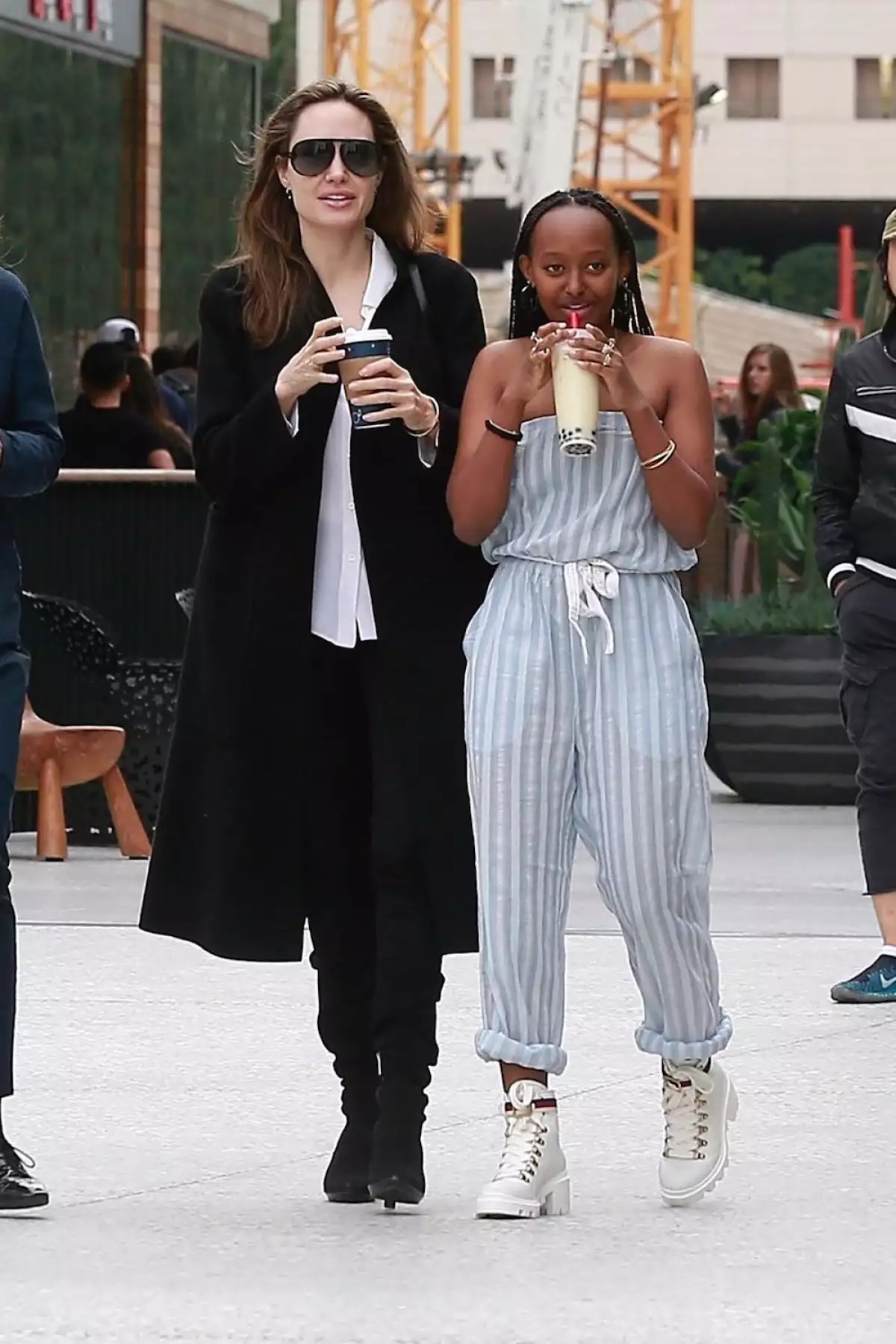 Angelina Jolie, Zahara, Knox