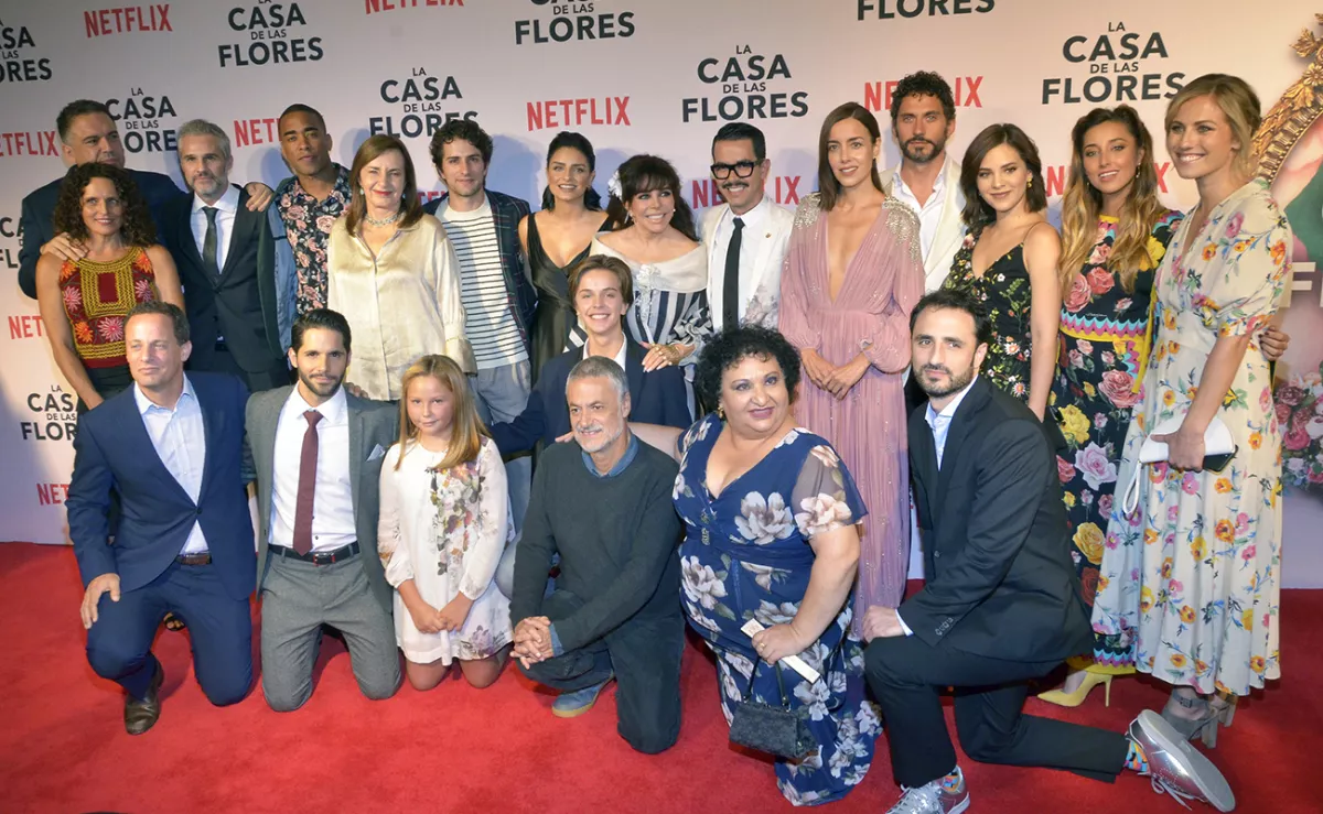 Elenco Casa de las flores.