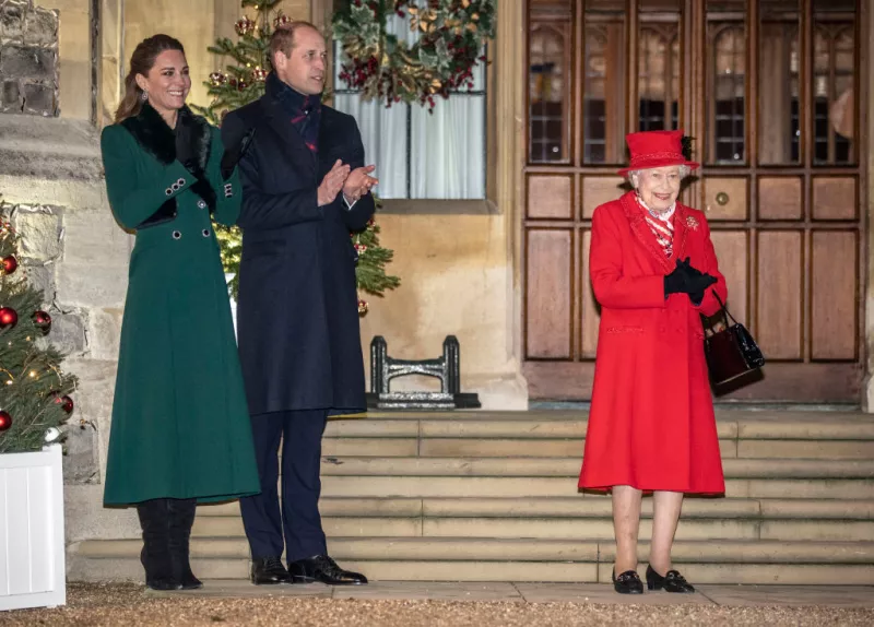 Kate Middleton, príncipe William y la reina Isabel II
