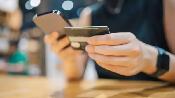 fintech-aunque-borres-la-app-la-deuda-continua