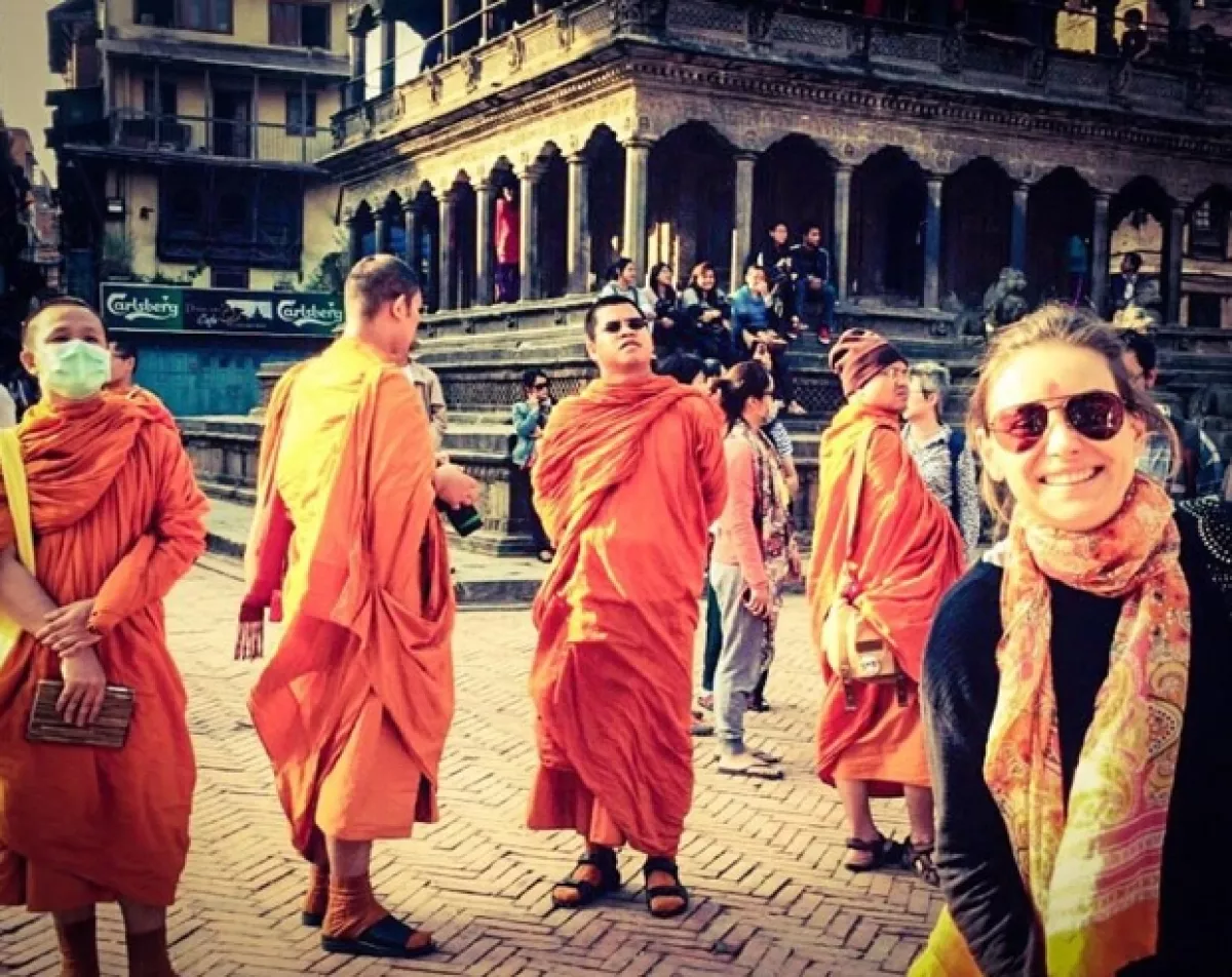 Dominika compartió con sus fans de Twitter algunas imágenes de su estancia en ciudades de India y Nepal.
