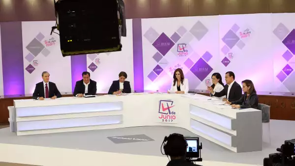 Encontronazo en vivo y a todo color