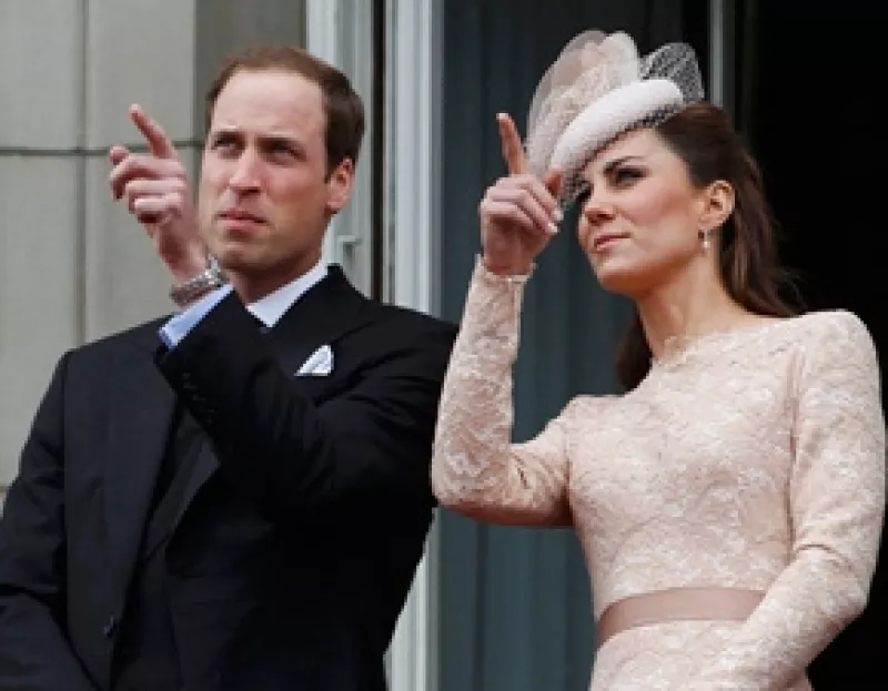Se trata de Harbinder Singh Rana, un hombre de 52 años quien logró colarse en las festividades del jubileo de la reina Isabel II, donde su propósito era estar cerca de la duquesa.