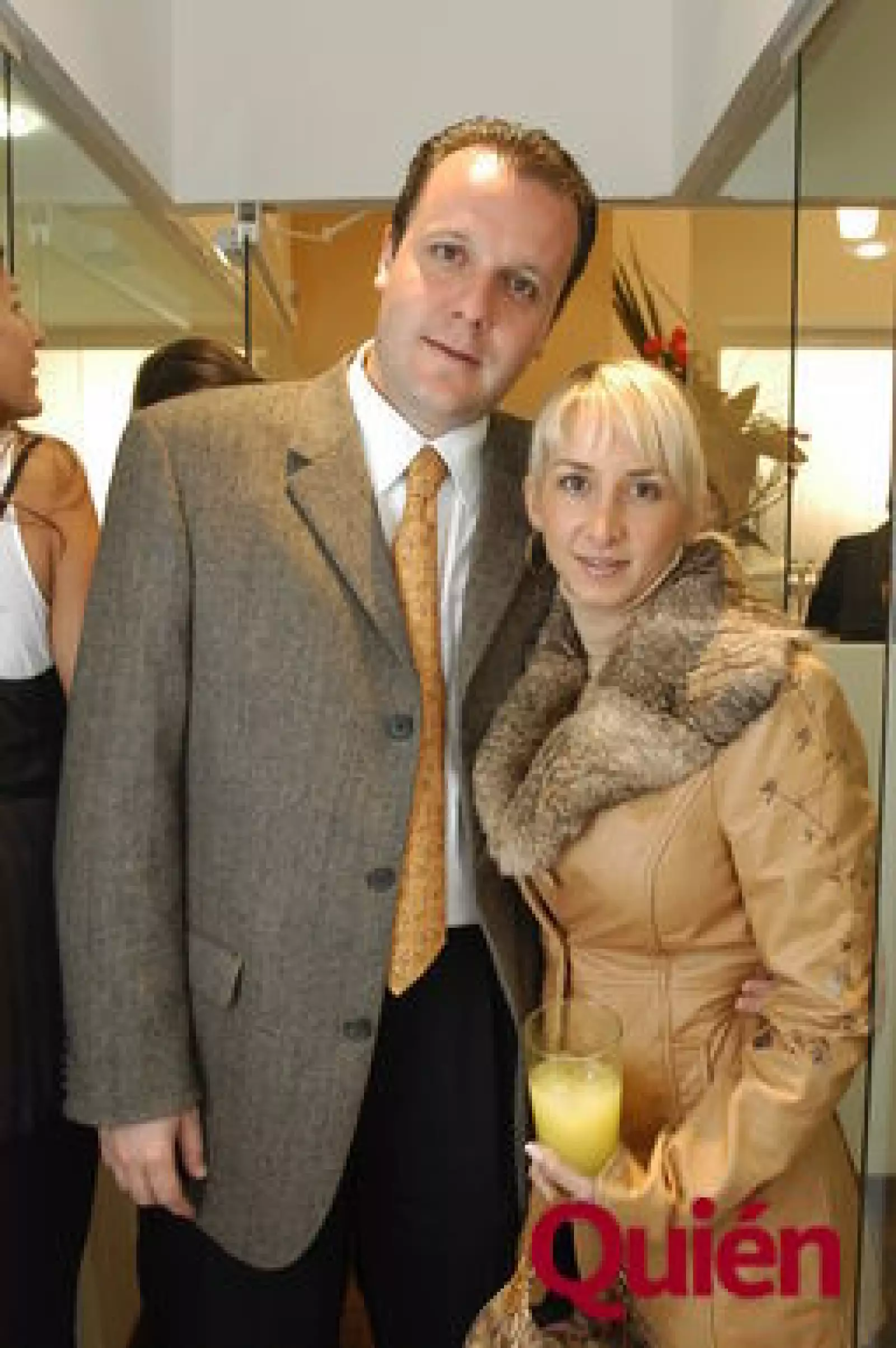 Francisco Lona, Diana Lona