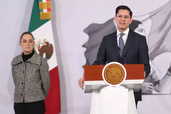 Roberto Velasco Álvarez asumirá las funciones de la Cancillería durante la licencia médica de Juan Ramón de la Fuente