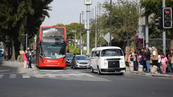 Hoy no circula jueves CDMX y Edomex