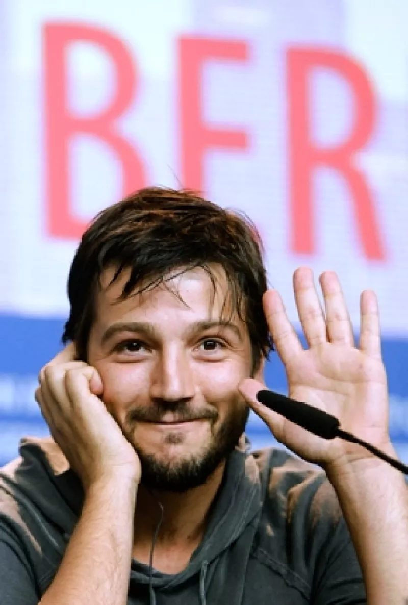 El actor dio a conocer la primera cápsula animada de `Rafita´, el protagonista de la serie que habla de la devolución de la Copa FIFA, luego de haber sido robada en México.