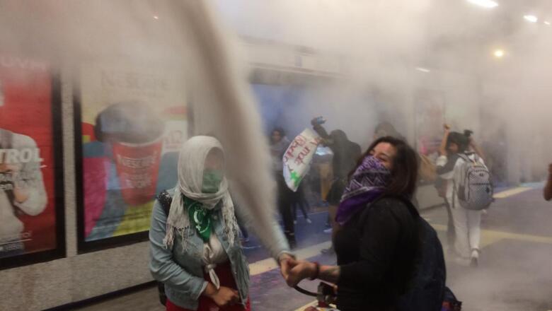Destrozos en el Metrobús 2