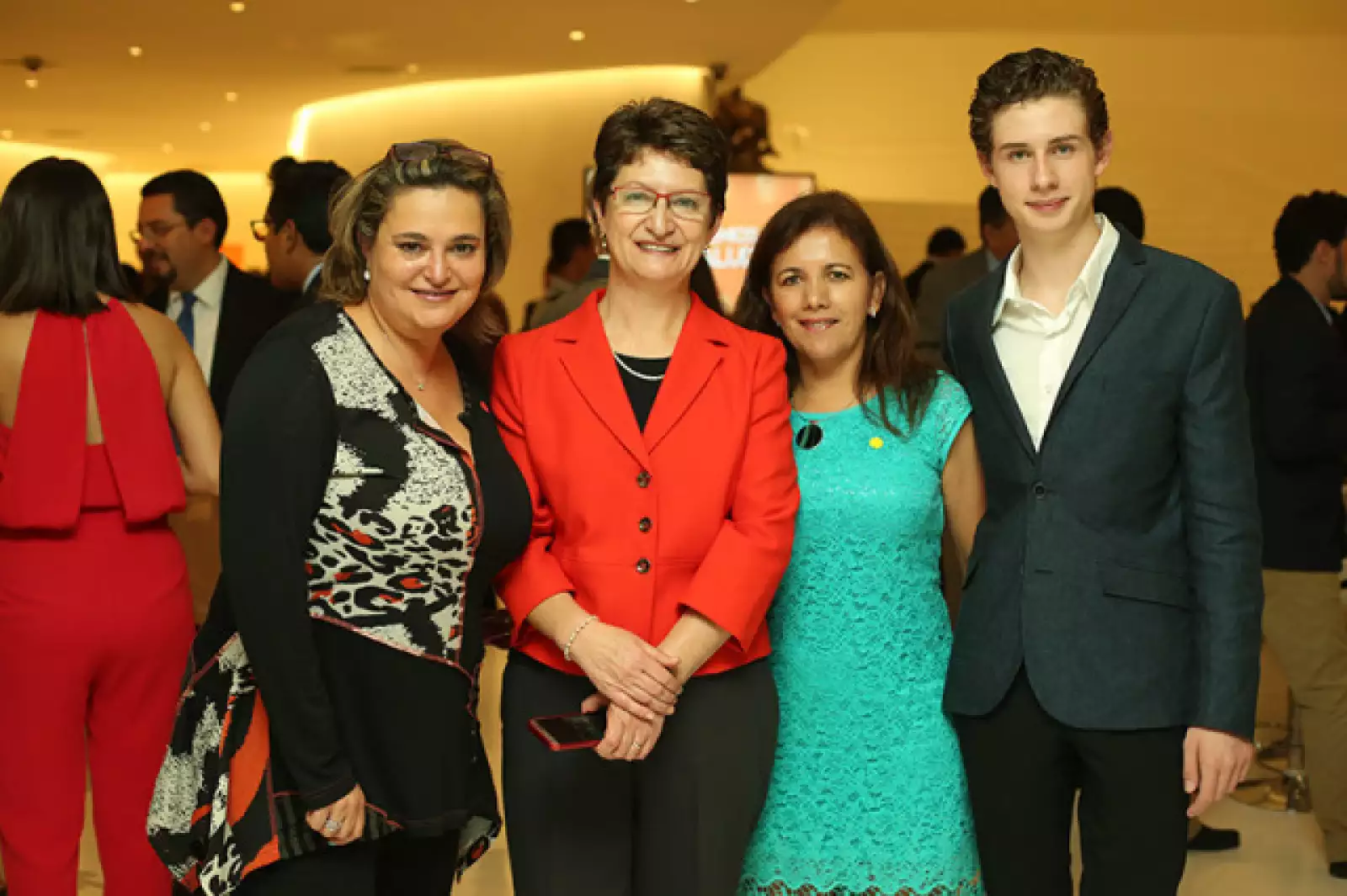 Mariana Pedrosa, Gloria Saldaña, Tere Flamengo y Gabriel Núñez