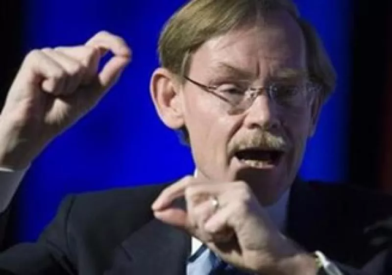 Robert Zoellick, líder del BM, dijo que aún persisten dudas por una recuperación económica mundial.  (Foto: Reuters)