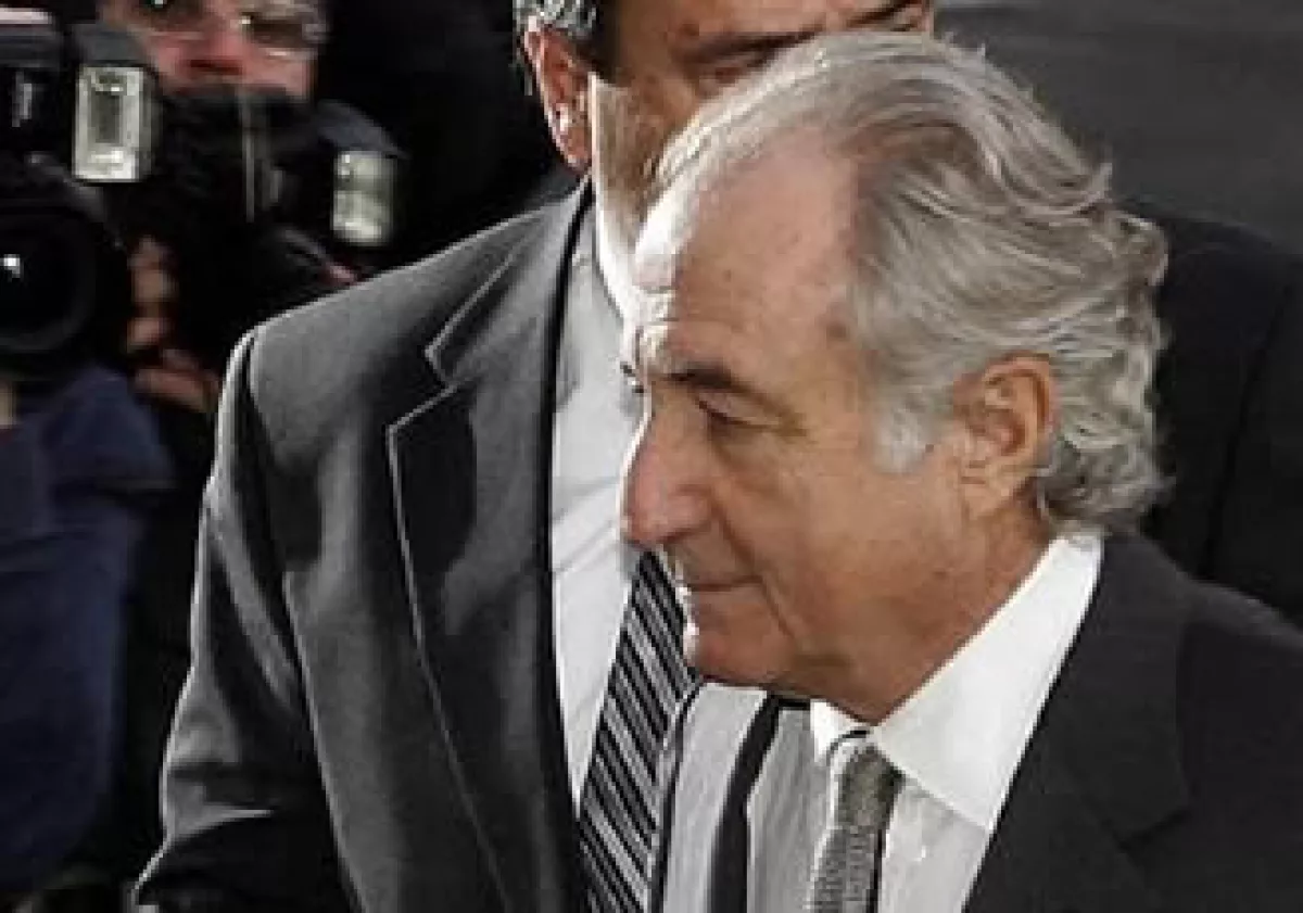 El abogado de Bernard Madoff había solicitado que su cliente cumpla su condena en una prisión de mediana seguridad en Nueva York. (Foto: Reuters)