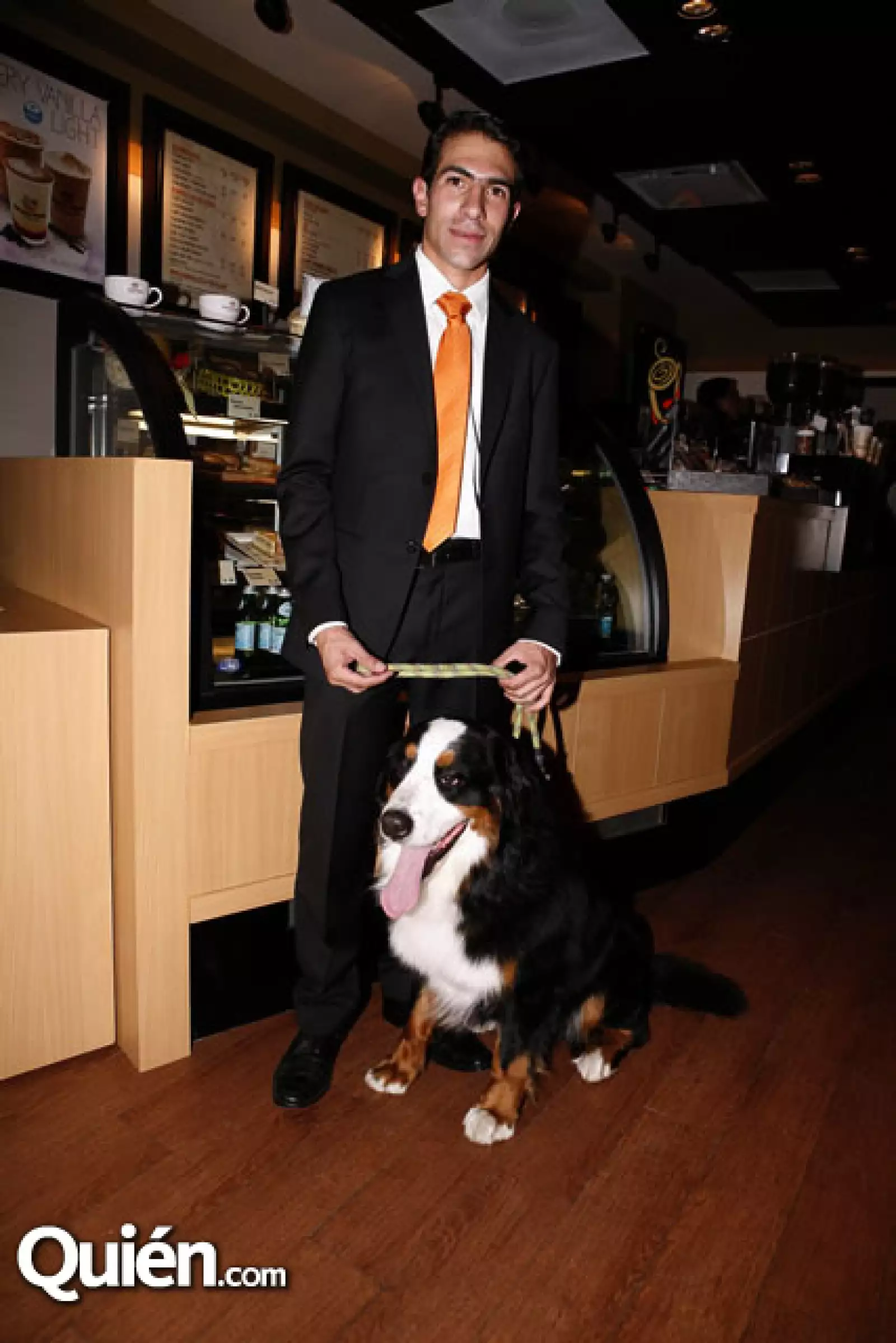 Abraham González con Harry