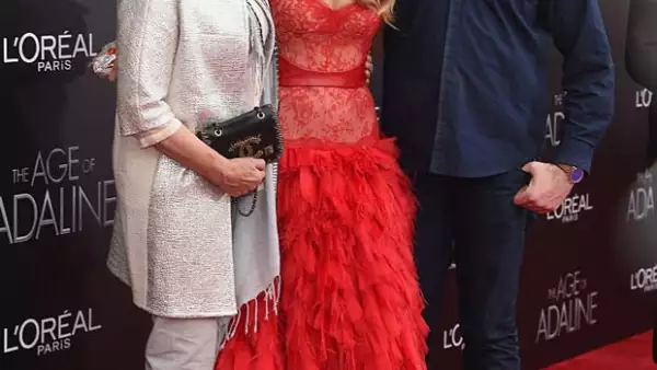 ¿Así o más hot? Ya descubrimos que Blake no es la única que roba el spotlight en su familia. Conoce a Eric Lively, su guapísimo hermano mayor.