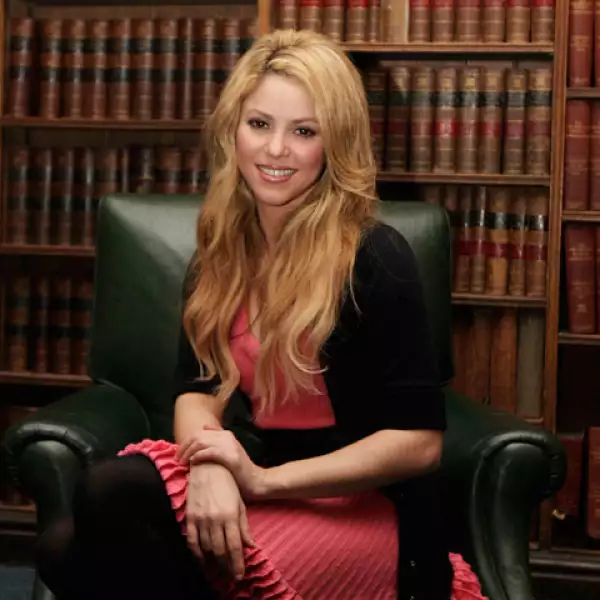 Shakira. La cantante colombiana tiene en sus arcas 40 millones de dólares.