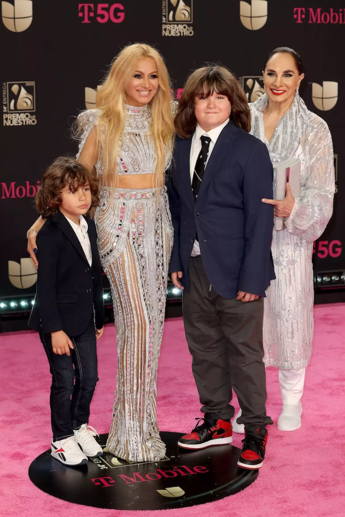 Susana Dosamantes, Paulina Rubio y sus hijos Eros y Andrea Nicolás