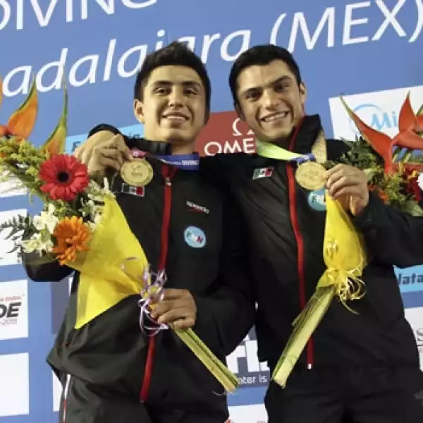 yahel-castillo-y-daniel-islas 