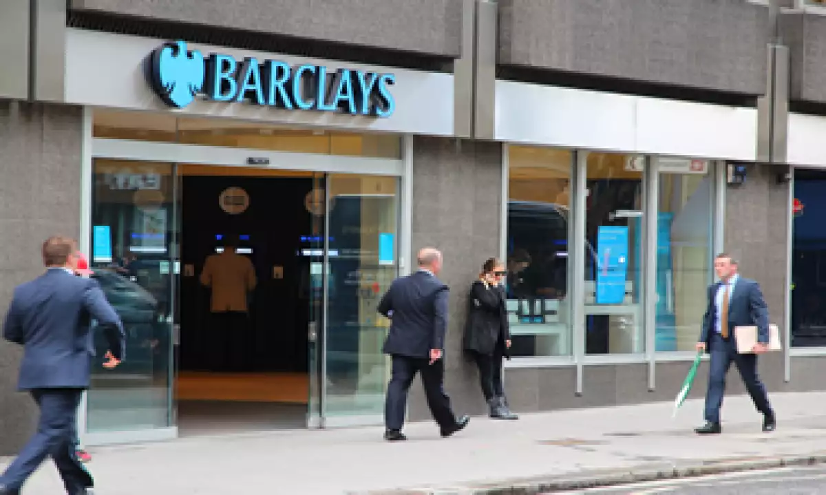La multa impuesta este miércoles se suma a la de 485 mdd que Barclays pagó en mayo pasado. (Foto: iStock by Gettty Images)