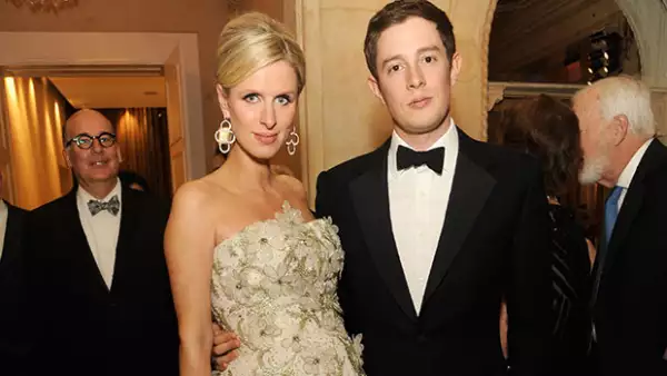 Después de dos increíbles baby showers, la hermana de Paris Hilton recibió a su primera hija, a quien llamó Lily Grace Victoria Rothschild.