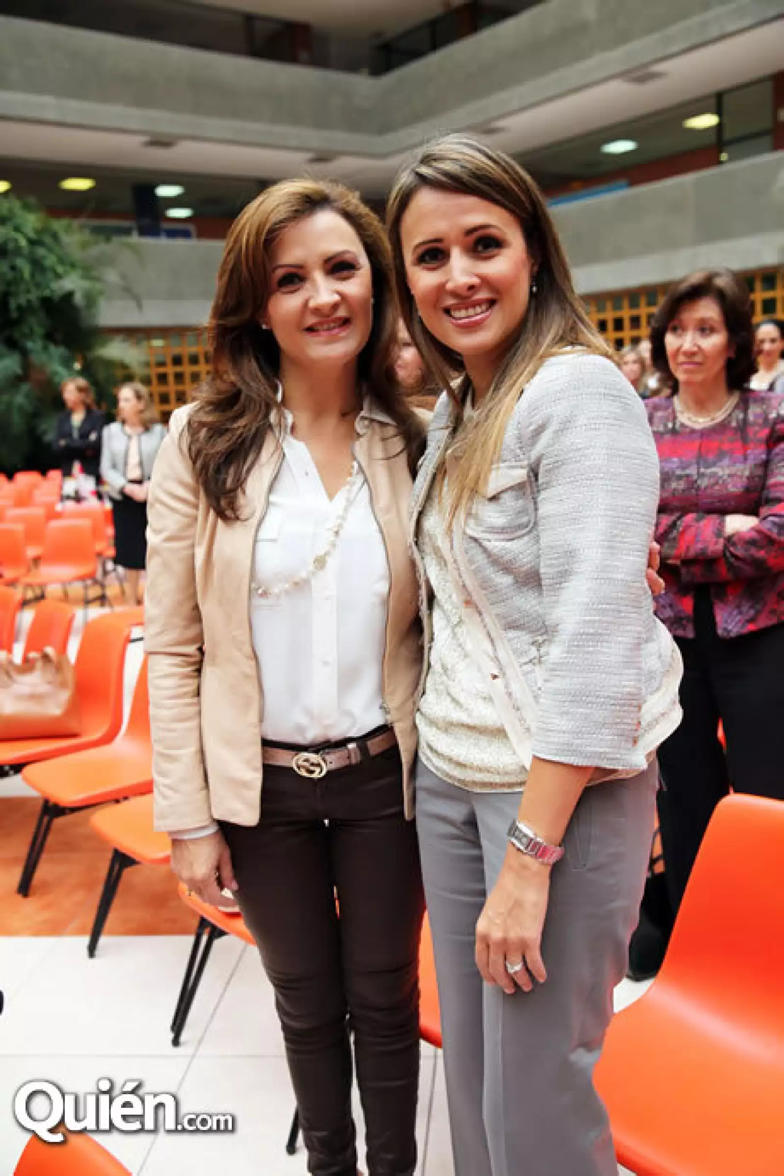 Elisa y Adriana Rivera